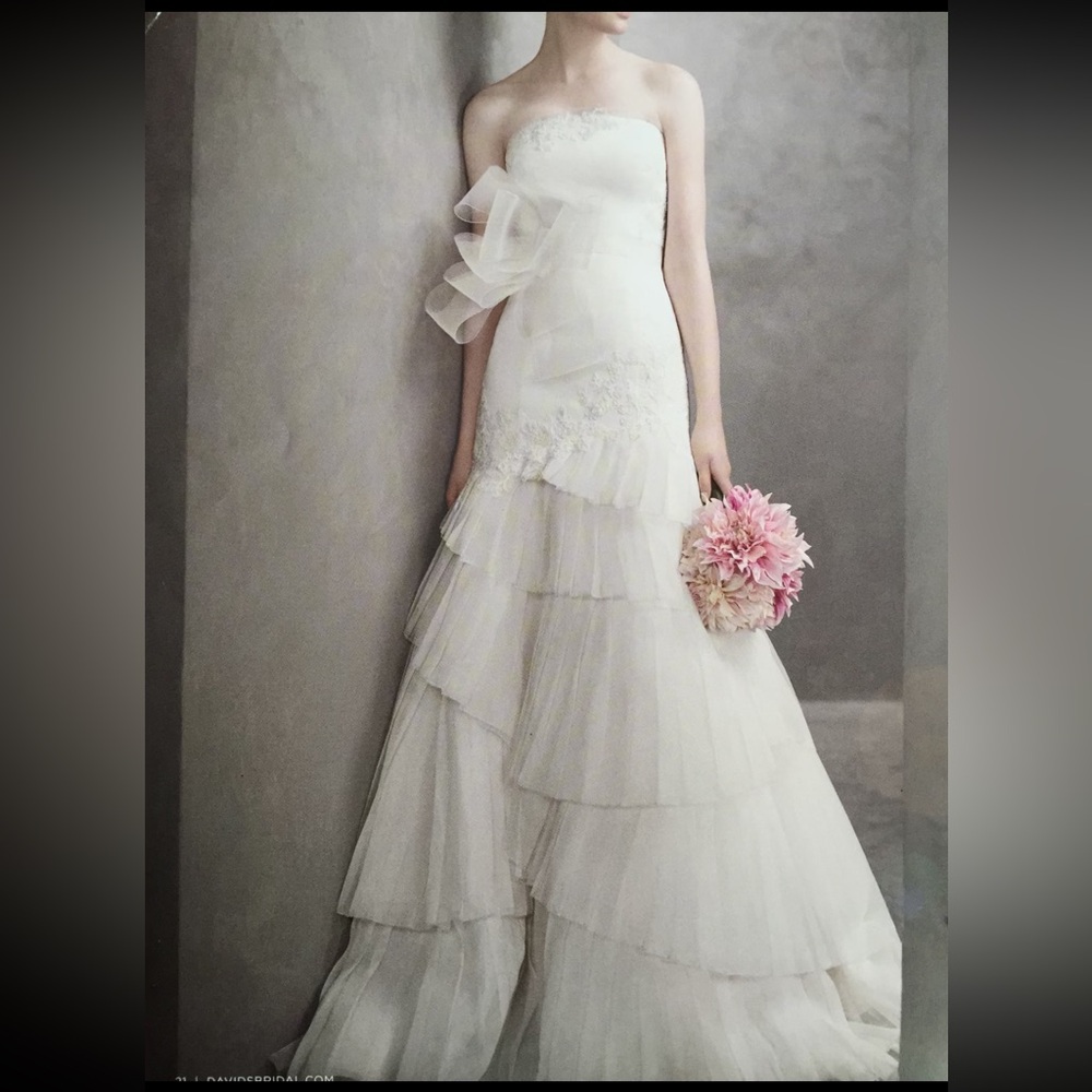 David Bridal Vera wang Wedding Dress